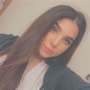 Meet your Posher, Alayna